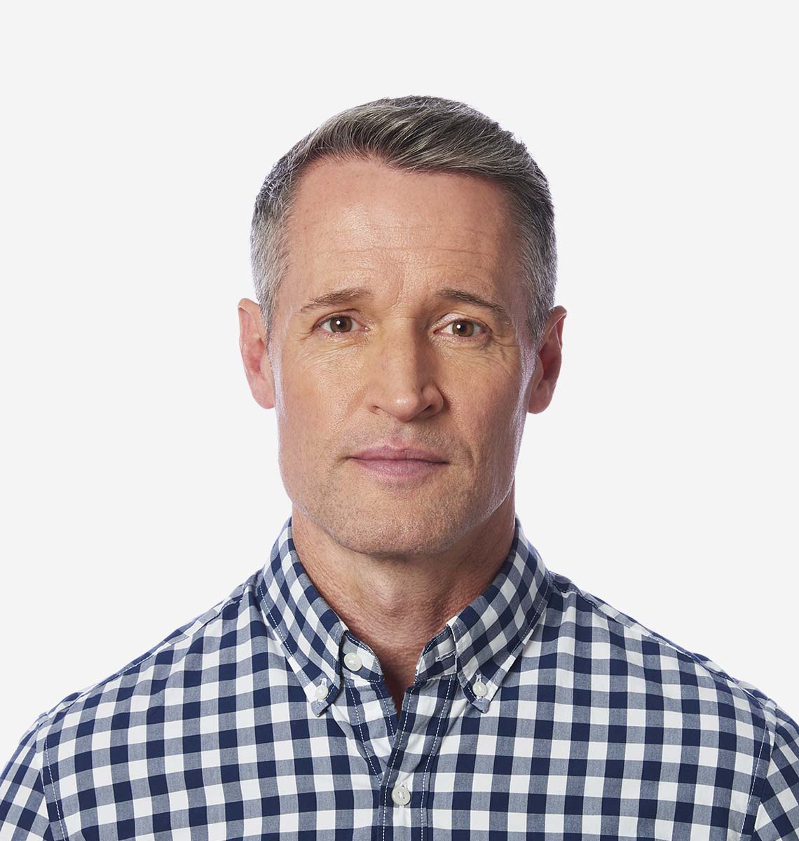 CIC 유선 보청기를 착용하고 있는 빌