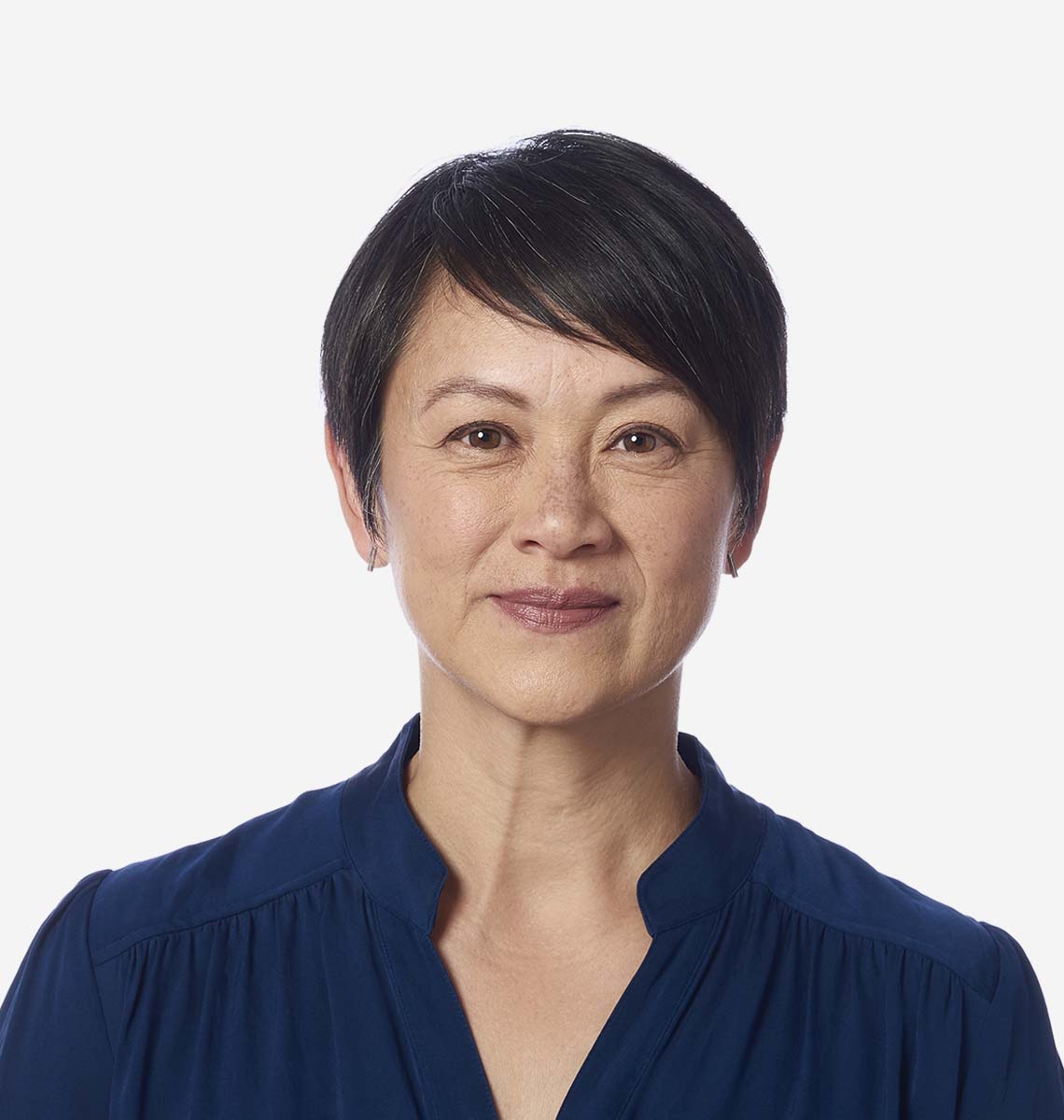 CIC 유선 보청기를 착용하고 있는 카트리나